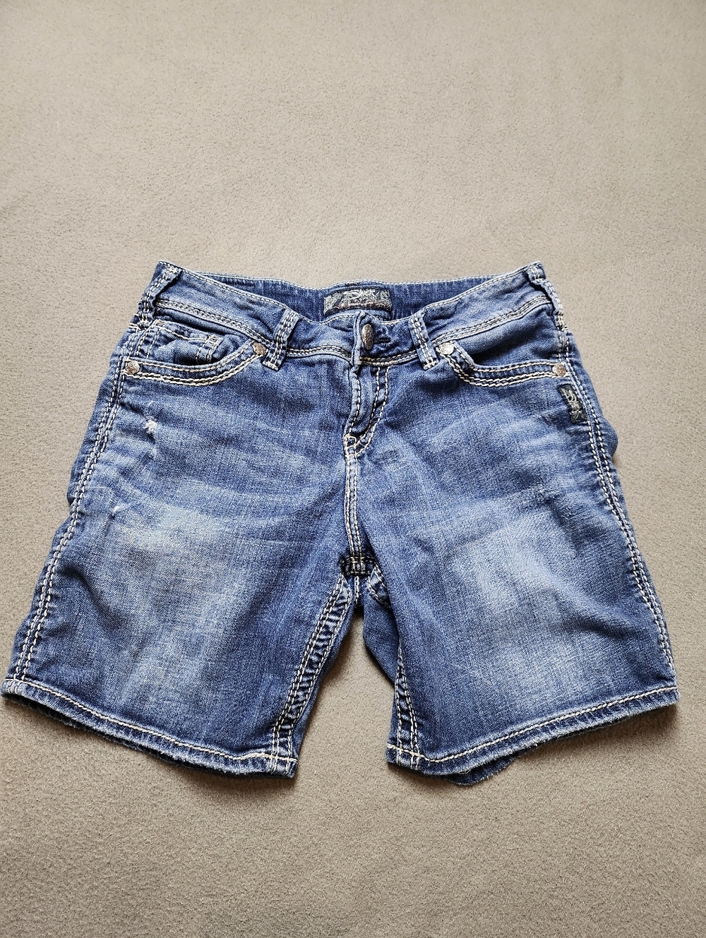 Silver SUKI Jean Shorts Distressed - Sz 28
